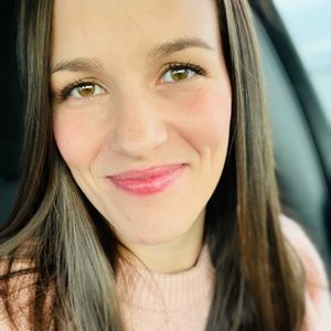 Meet your posher, Ashley! 💕